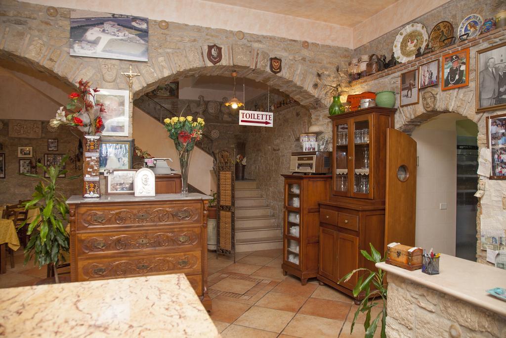 Agriturismo La Vecchia Cascina Di Paolo & Belinda Villa Pietrelcina Luaran gambar